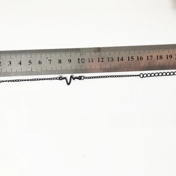 🔥2 for $15🔥  Gold Color Heart Beat Bracelet - Picture 4 of 8